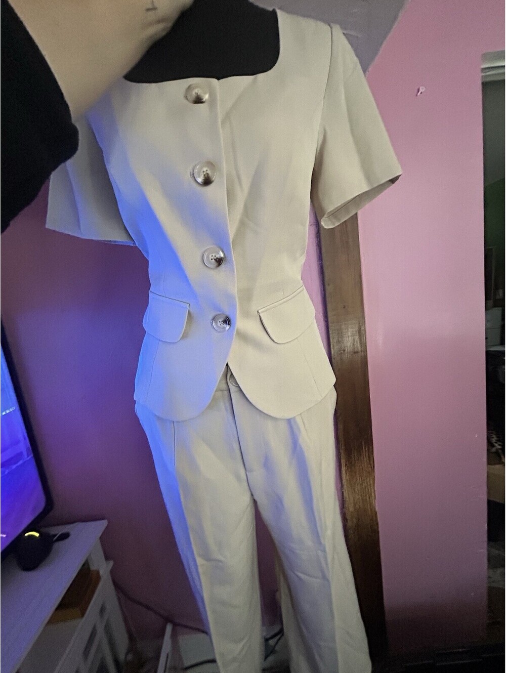 ZESICA Women’s Beige Solid 2-Piece Pant Suit Set